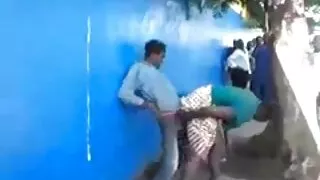 Stingri draugs fucked jutekliskā Brunete Melnā krāsā