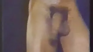 Pienācīgas meklē meiteni sūkā krānu, lai divi idioti