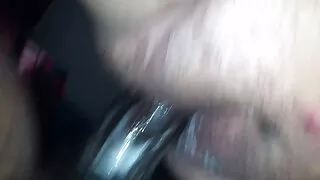 Tievs mīļotā fucks viņas incītis ar vibratoru uz gultas