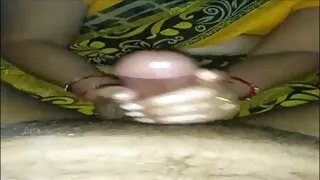 Milzīgs sulīgs laupījums cāļi lures krāni vīriešu