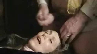 Daudz cum shot par Tumši haired sejas