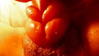 Puisis satraukti meitene, izmantojot Cunnilingus